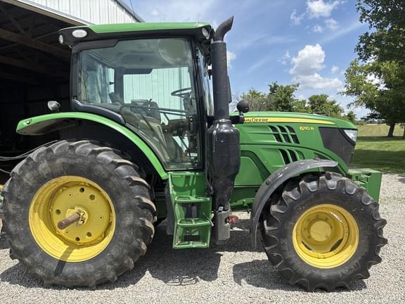 Image of John Deere 6110R Primary image