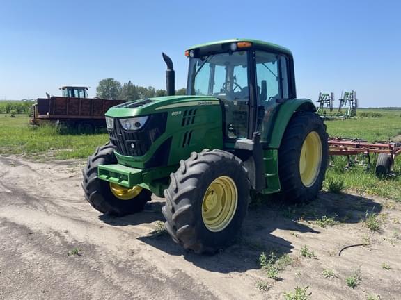 Image of John Deere 6115M equipment image 4