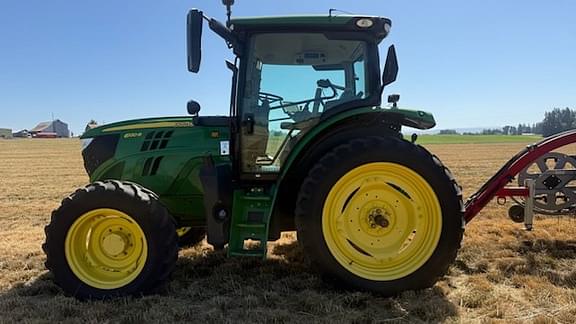 Image of John Deere 6120R equipment image 1