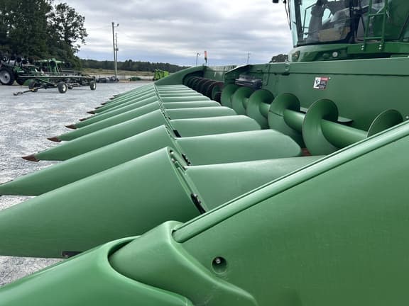 Image of John Deere 612C equipment image 1