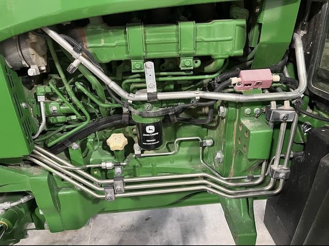 Image of John Deere 6130D equipment image 4