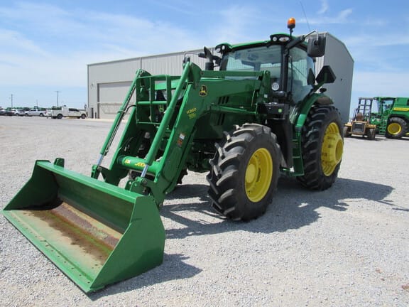 2015 John Deere 6150R Equipment Image0