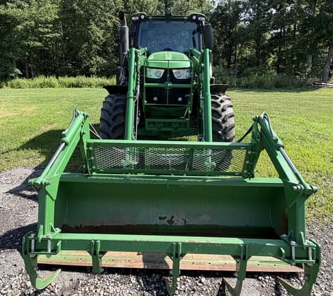 Image of John Deere 6175R equipment image 1