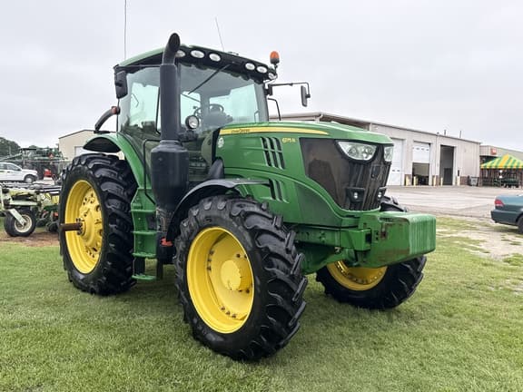 Image of John Deere 6175R equipment image 1