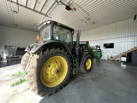 Image of John Deere 6175R equipment image 4