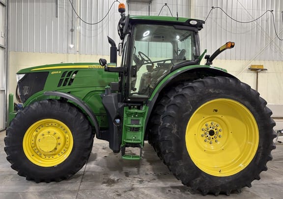 2015 John Deere 6195R Equipment Image0
