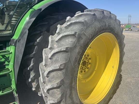 Image of John Deere 6195R equipment image 4