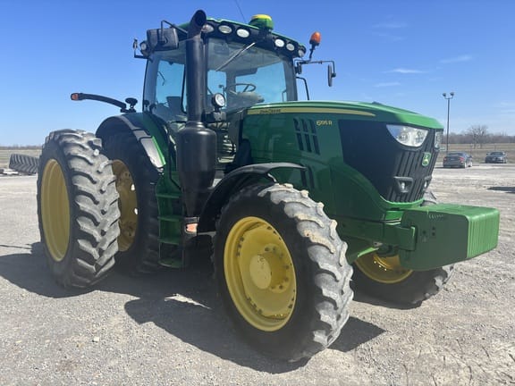 2015 John Deere 6195R Equipment Image0