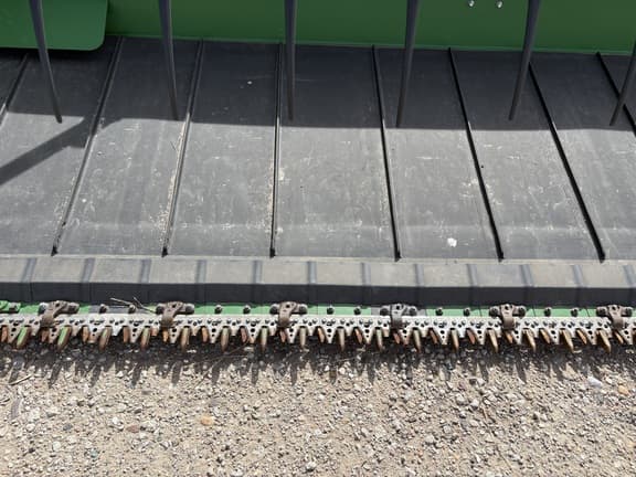 Image of John Deere 630FD equipment image 3