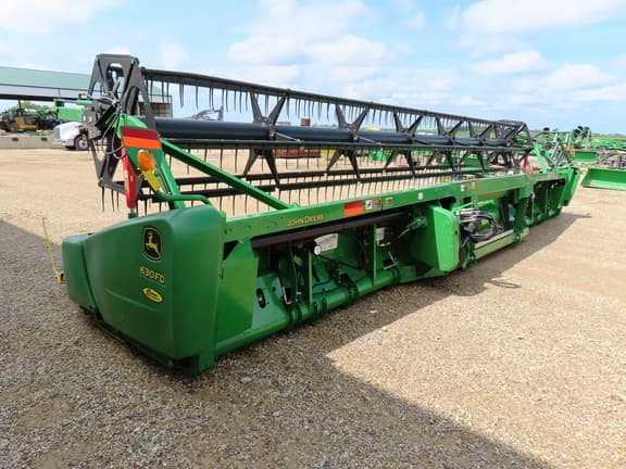 Image of John Deere 630FD equipment image 4