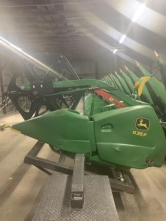 Image of John Deere 635F equipment image 3