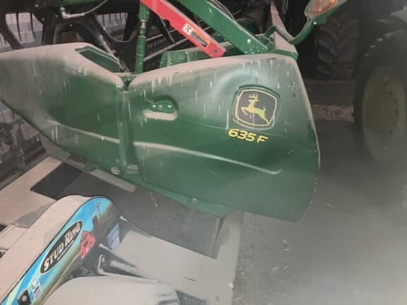 Image of John Deere 635F equipment image 1