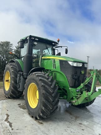 Image of John Deere 7210R equipment image 1