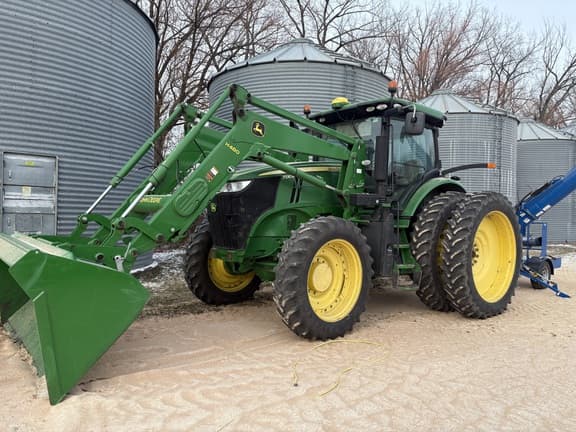Image of John Deere 7230R equipment image 1