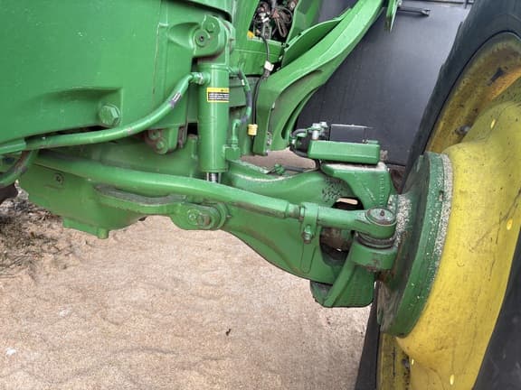 Image of John Deere 7230R equipment image 3