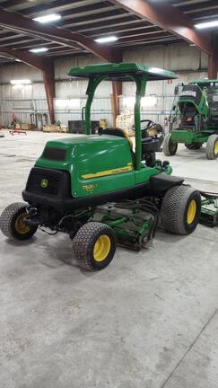 Image of John Deere 7500A equipment image 3