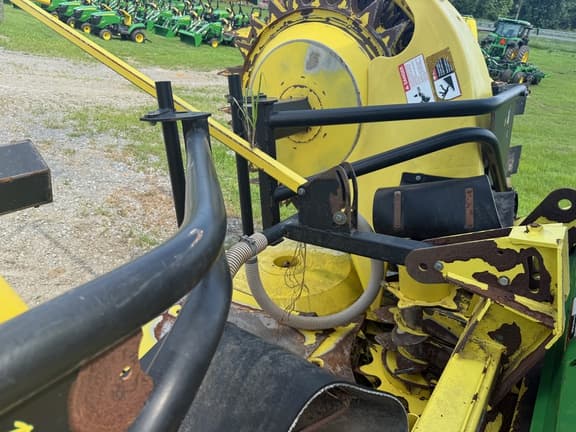 Image of John Deere 778 equipment image 3