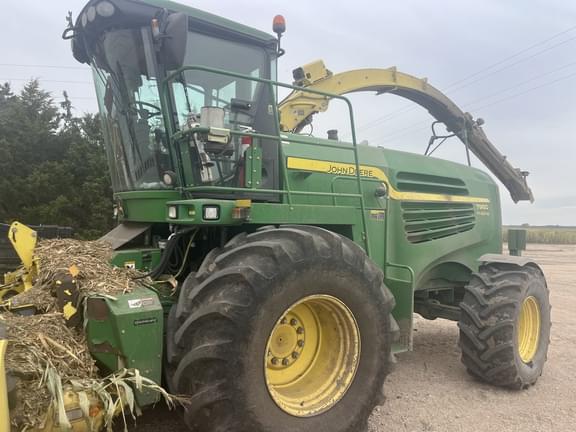 Image of John Deere 7980 equipment image 2