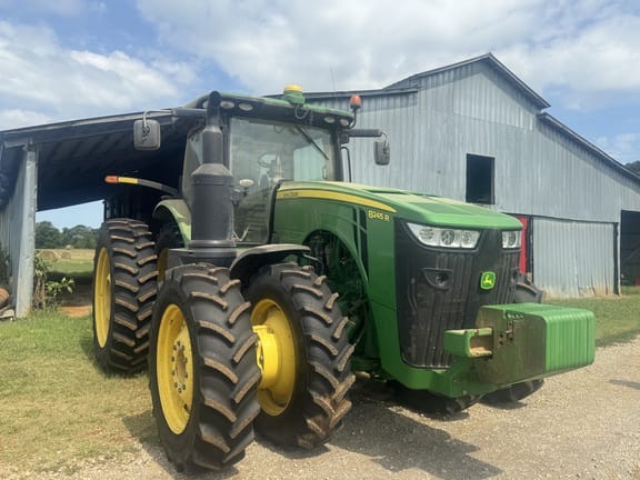 2015 John Deere 8245R Equipment Image0