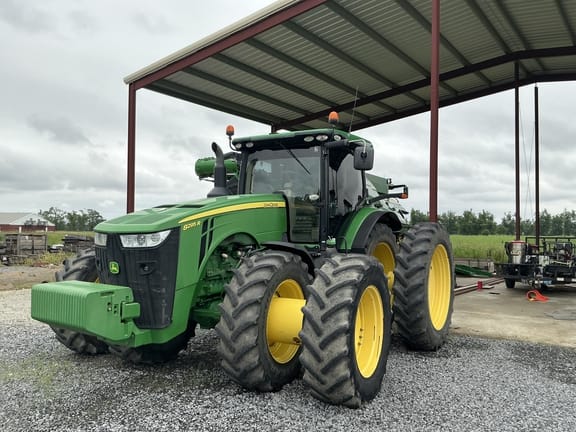 2015 John Deere 8295R Equipment Image0