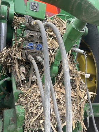 Image of John Deere 8295R equipment image 3