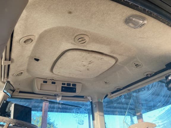 Image of John Deere 8295R Image 1