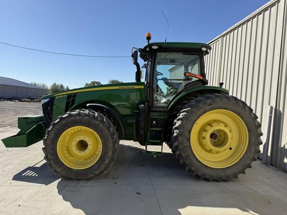 Image of John Deere 8295R equipment image 2