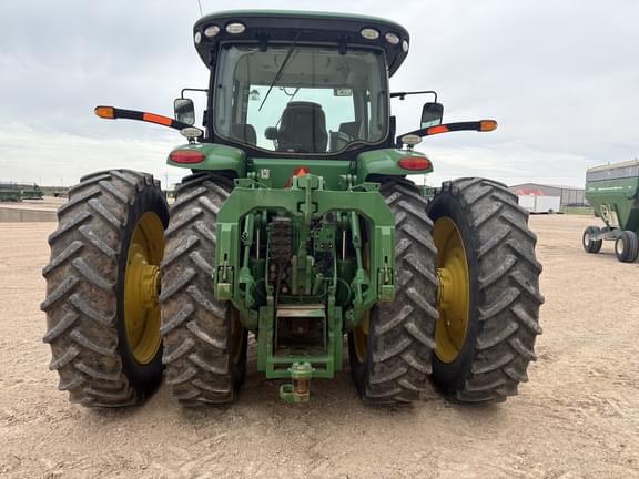 Image of John Deere 8320R equipment image 3