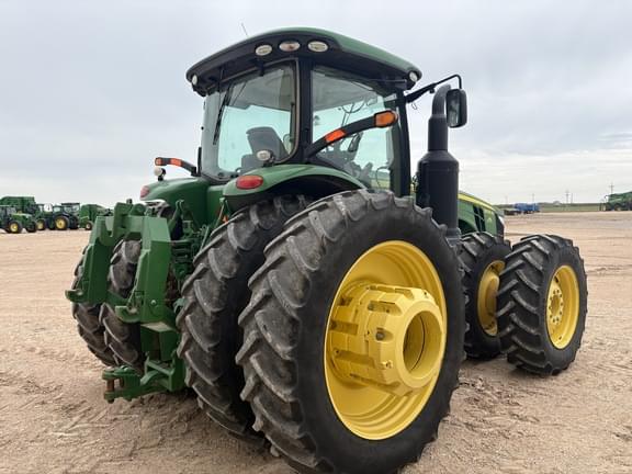Image of John Deere 8320R equipment image 4