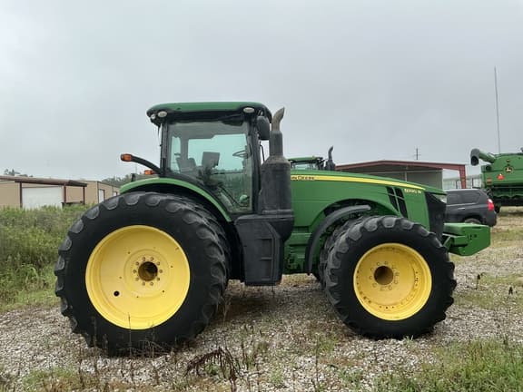 Image of John Deere 8320R equipment image 3