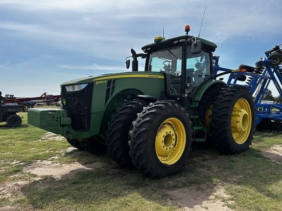 2015 John Deere 8345R Equipment Image0