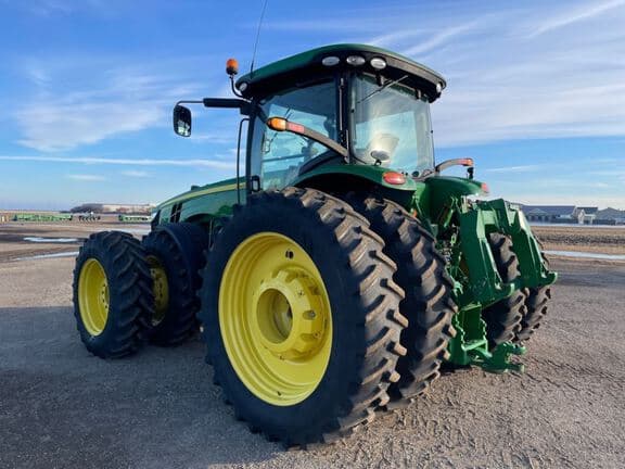 Image of John Deere 8345R equipment image 2