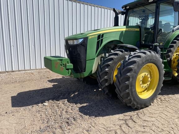 Image of John Deere 8345R equipment image 2