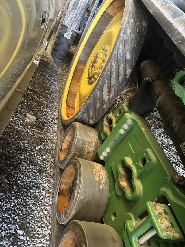 Image of John Deere 8345RT equipment image 4