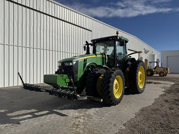 Image of John Deere 8370R equipment image 1