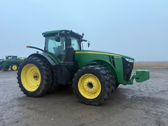 Image of John Deere 8370R Primary image