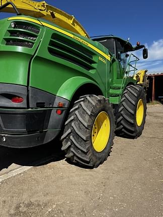 Image of John Deere 8600 Primary image