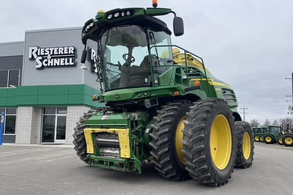 Image of John Deere 8600 equipment image 1