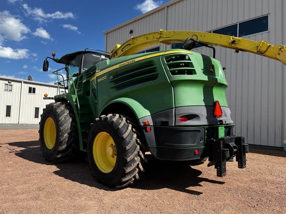Image of John Deere 8600 equipment image 2