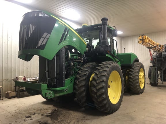 2015 John Deere 9370R Equipment Image0