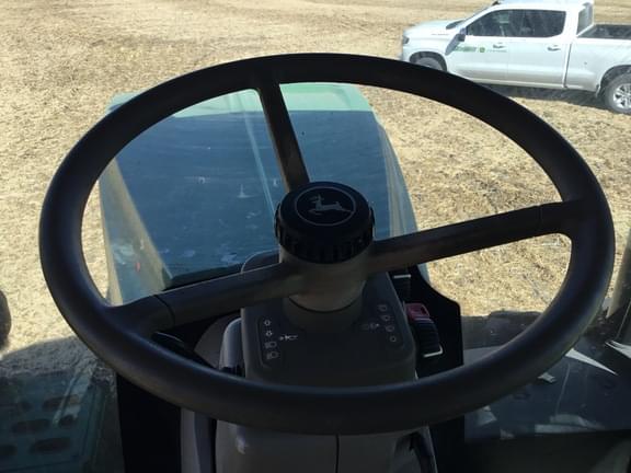 Image of John Deere 9370R equipment image 3