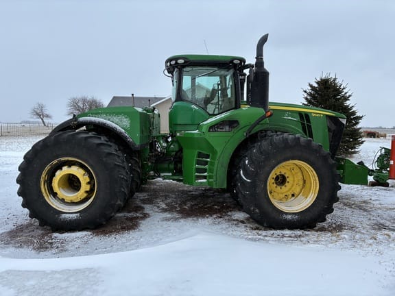 2015 John Deere 9620R Equipment Image0
