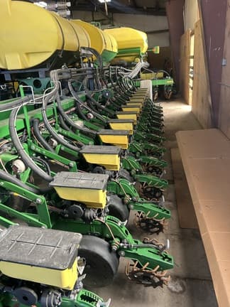 Image of John Deere DB66 equipment image 2