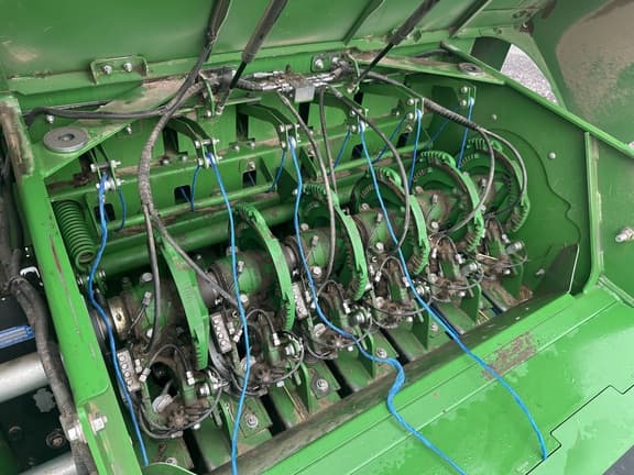 Image of John Deere L340 equipment image 3