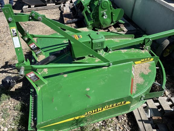 Image of John Deere MX5 equipment image 4