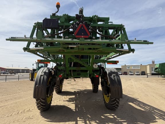 Image of John Deere R4030 equipment image 3