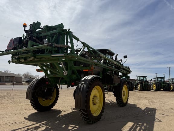 Image of John Deere R4030 equipment image 4