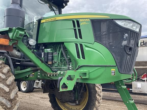 Image of John Deere R4045 equipment image 4