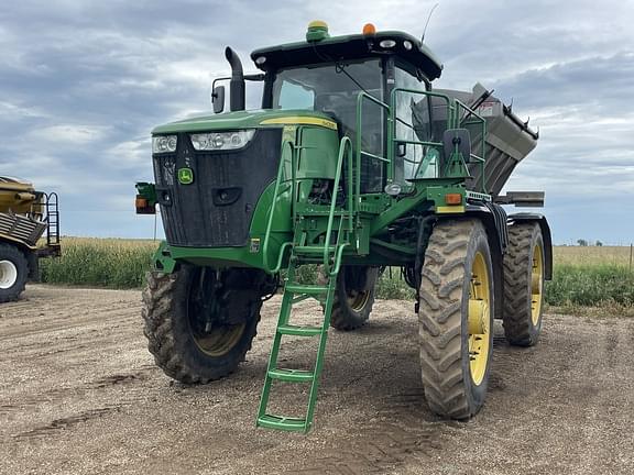 Image of John Deere R4045 equipment image 2