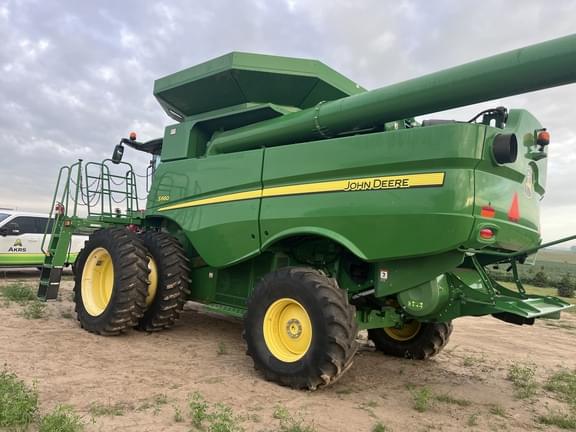 Image of John Deere S660 equipment image 2
